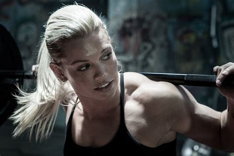 female crossfit athletes|Meet the Top Female Competitors in CrossFit